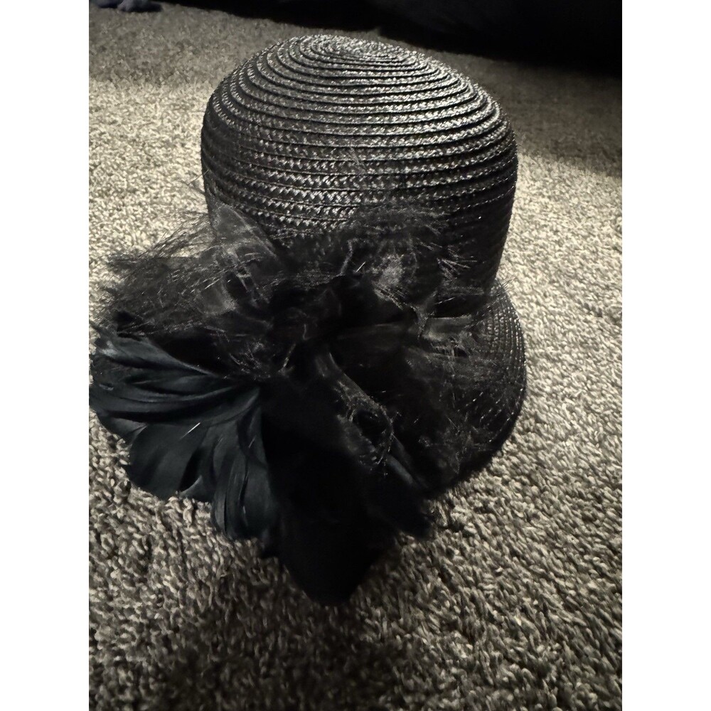 Bellissima Women’s Black Cloche Hat w/ Feather Accent, Polypropylene, One Size